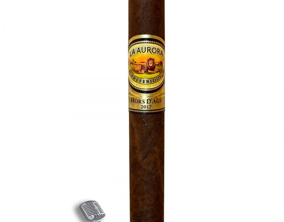 Smokin' One With Tatum Reviews La Aurora Dominican DNA - Miami Cigar ...